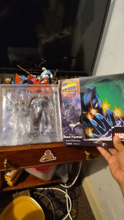 Figure lot