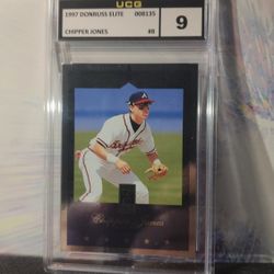 1997 Donruss Elite Chipper Jones #8 baseball card. UCG MINT 9 RARE!!
