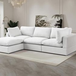 NEW! Modular Sectional 4 piece MSRP $2,295 (Free Delivery & Setup)