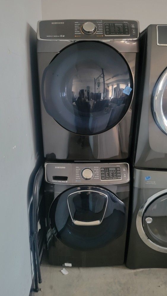 Samsung Washer Machine And Gas Dryer