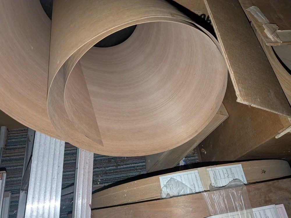 Veneer Cherry Walnut Oak And Spruce