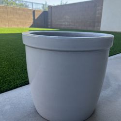 12” Ceramic White Planter Pot