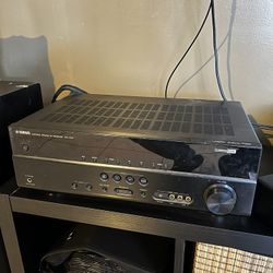 YAMAHA NATURAL SOUND. AV RECEIVER RX-V371