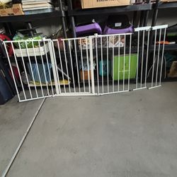 Children’s Railing With Save Lock /adjustable 30”h X72”w