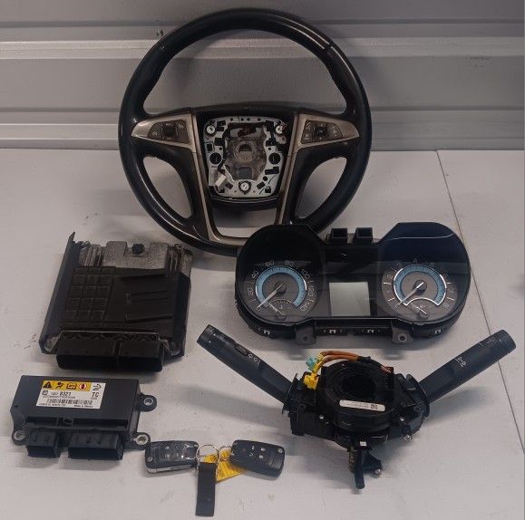 2011 Buick Lacrosse Set Instrument Cluster ECU W/ Keys Clock Spring &Steering Wheel OEM