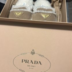 Prada Fur Tasman
