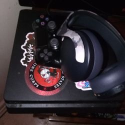 PS4 And 3D Pulse Headset
