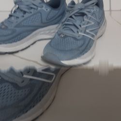 New Balance Sneakers Like New Condición, Size 7.5 Rarely Used