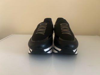Black DKNY Womens Sneakers - Sise 8M