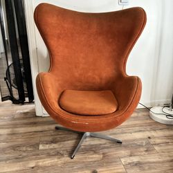 Mid Century Modern Swivel Egg Chair 