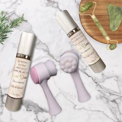 Clean Skincare Products And Accessories