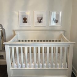 Pottery Barn Larkin Crib