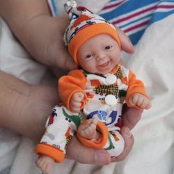 7 Inch Reborn Baby Doll ，Silicone Doll Boy Alby Mini Realistic Newborn Baby Doll