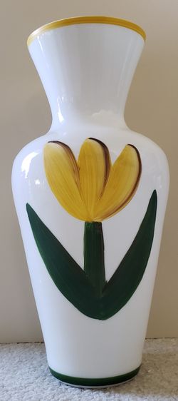 New hand painted vase
