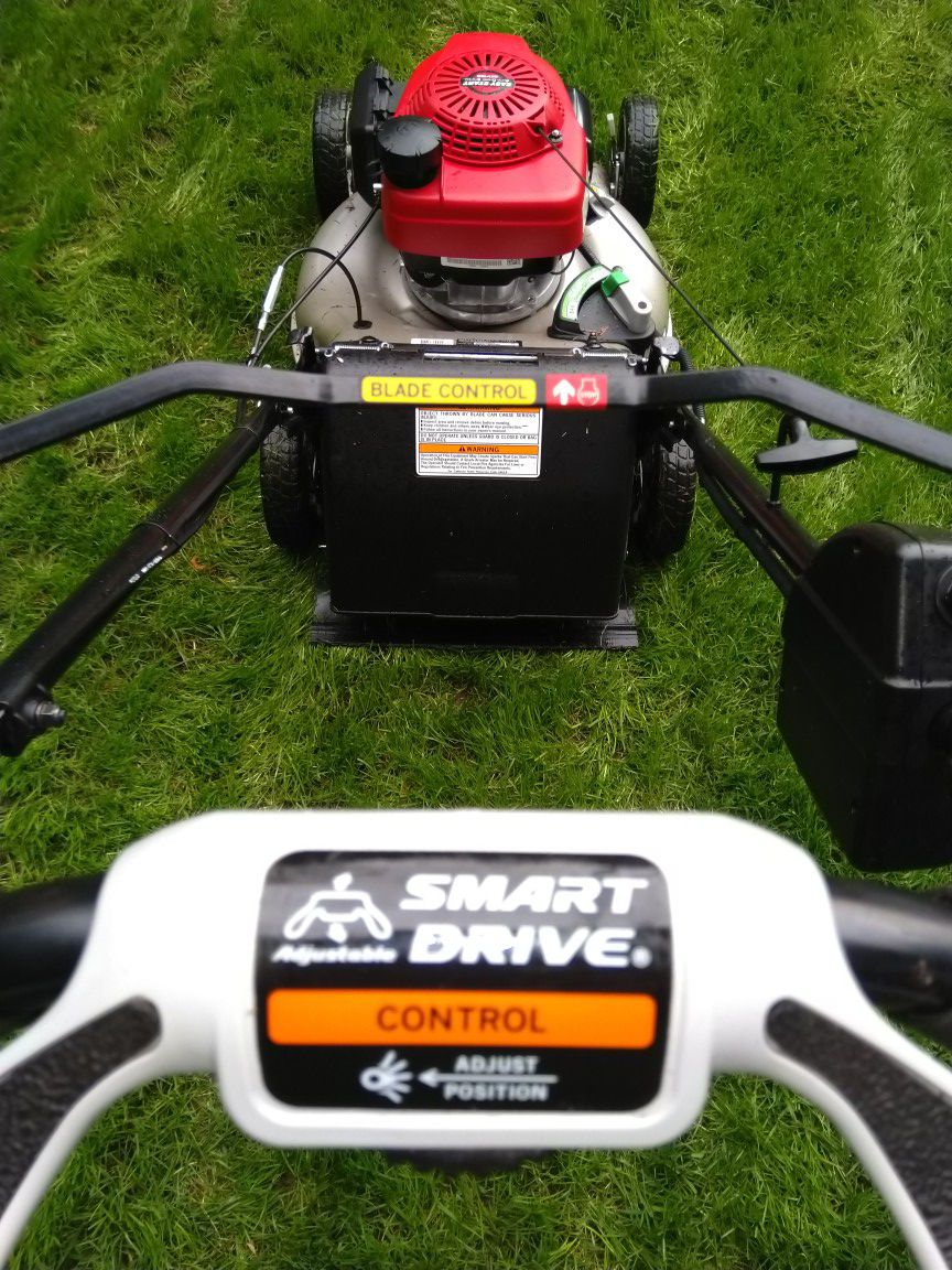 Honda lawn mower with electric starter