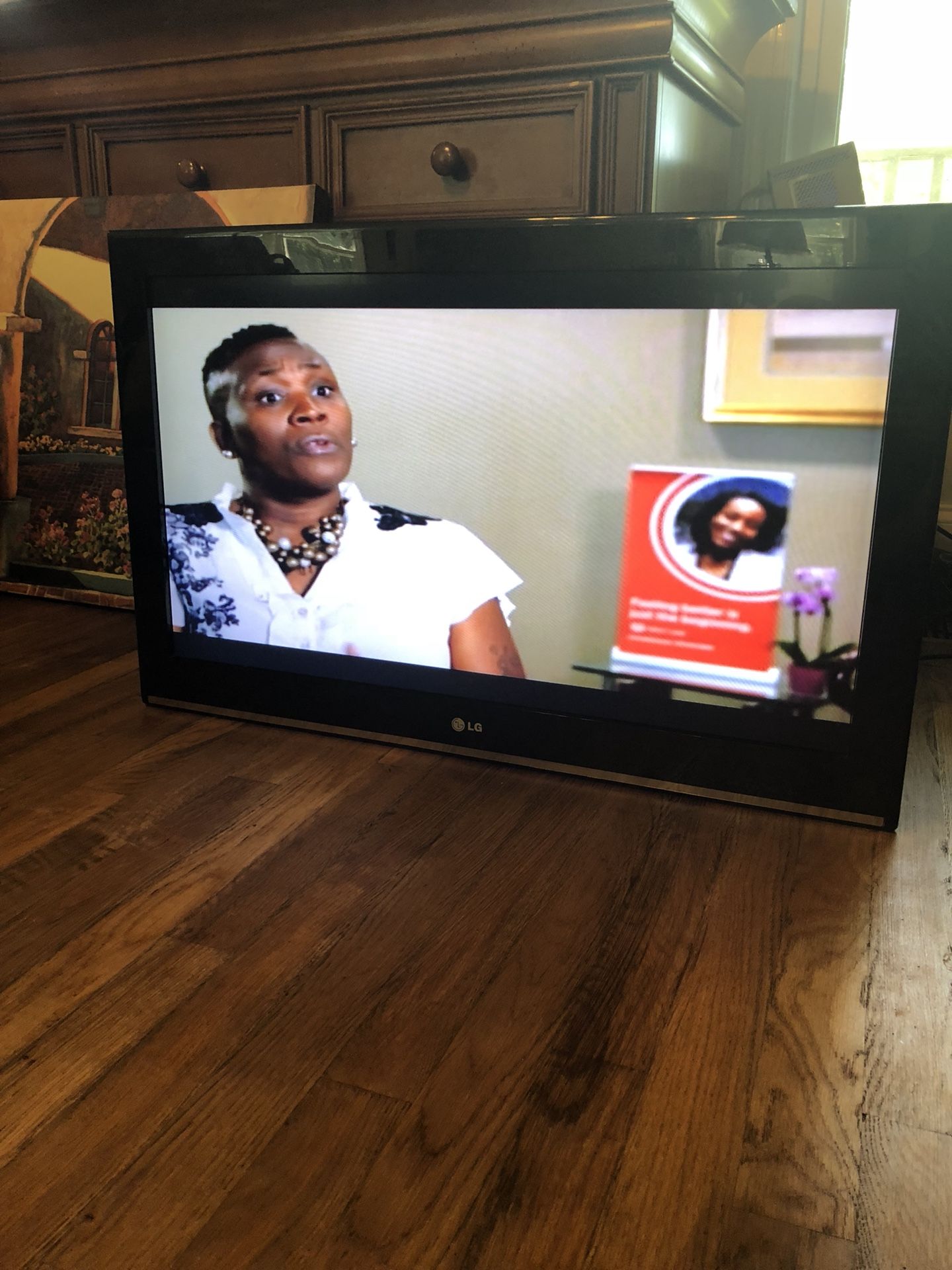LG LED flat 32 inch with remote
