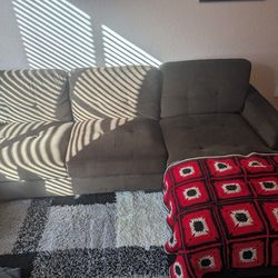 Sectional Sofa w/ Chaise – Comfortable & Clean – Priced to Sell
