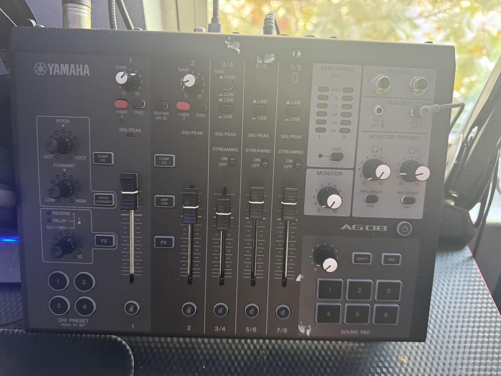 Yamaha AG08 Digital Mixer