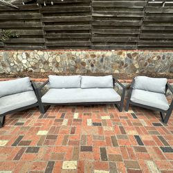 Living Spaces Ravelo Grey Outdoor Patio Set 