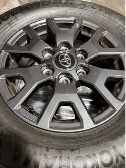 2026 4Runner SR5 OEM WHEELS W/ TIRES