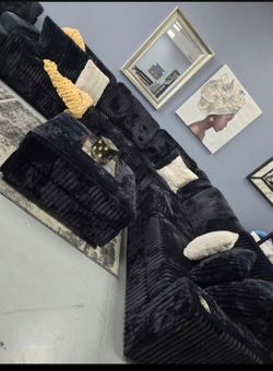 ✨️ Sectionals, 2pc Sofas ✨️ Furniture Queen Bedrooms, Dining Avail