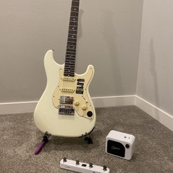 GTRS S800 Guitar With Built in Intelligent Effects Processor - White
