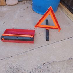 3 Reflective Triangle And Plastic Box