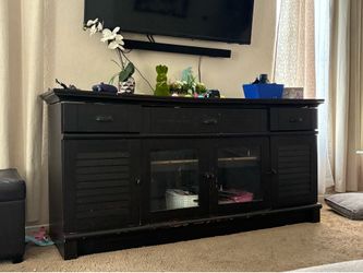 TV Stand / Entertainment Center – Black Finish