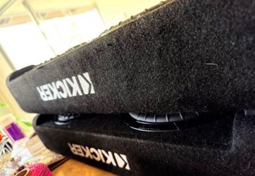 Kicker sound system subs and amp