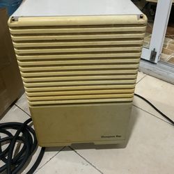 Dehumidifier 