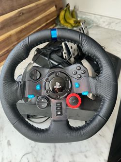 G29 Driving Force Racing Wheel and Floor Pedals for PS5, PS4, PC, Mac - Black