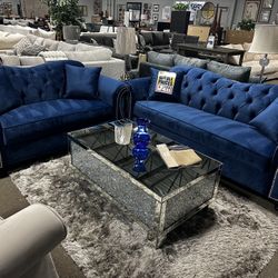 Velvet Sofa Loveseat! $1899 💙🏠🚨 Clearance Sale!