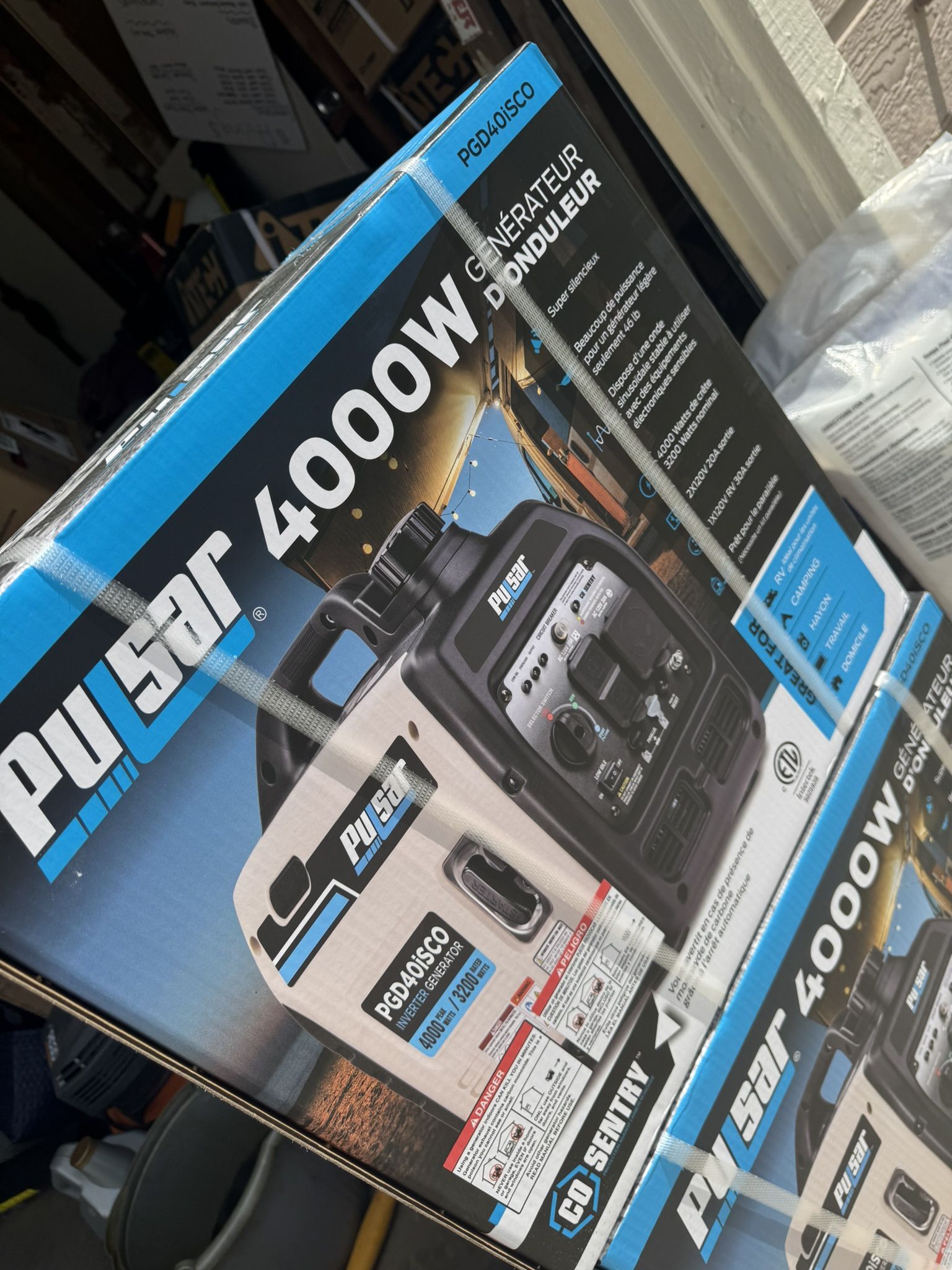 4,000 Watt pulsar portable Generator