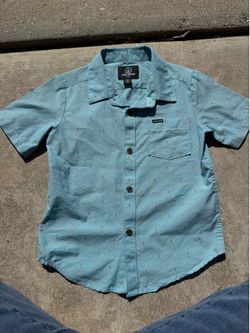 Volcom kids dress shirt size 5