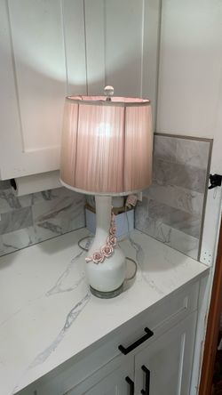 Pretty porcelain vintage  lamp