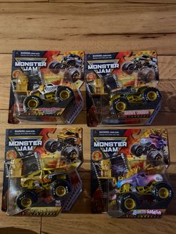 2026 SERIES 1 GOLD TROPHY   SPIN MASTER SET 4x Monster Jam TRUCK