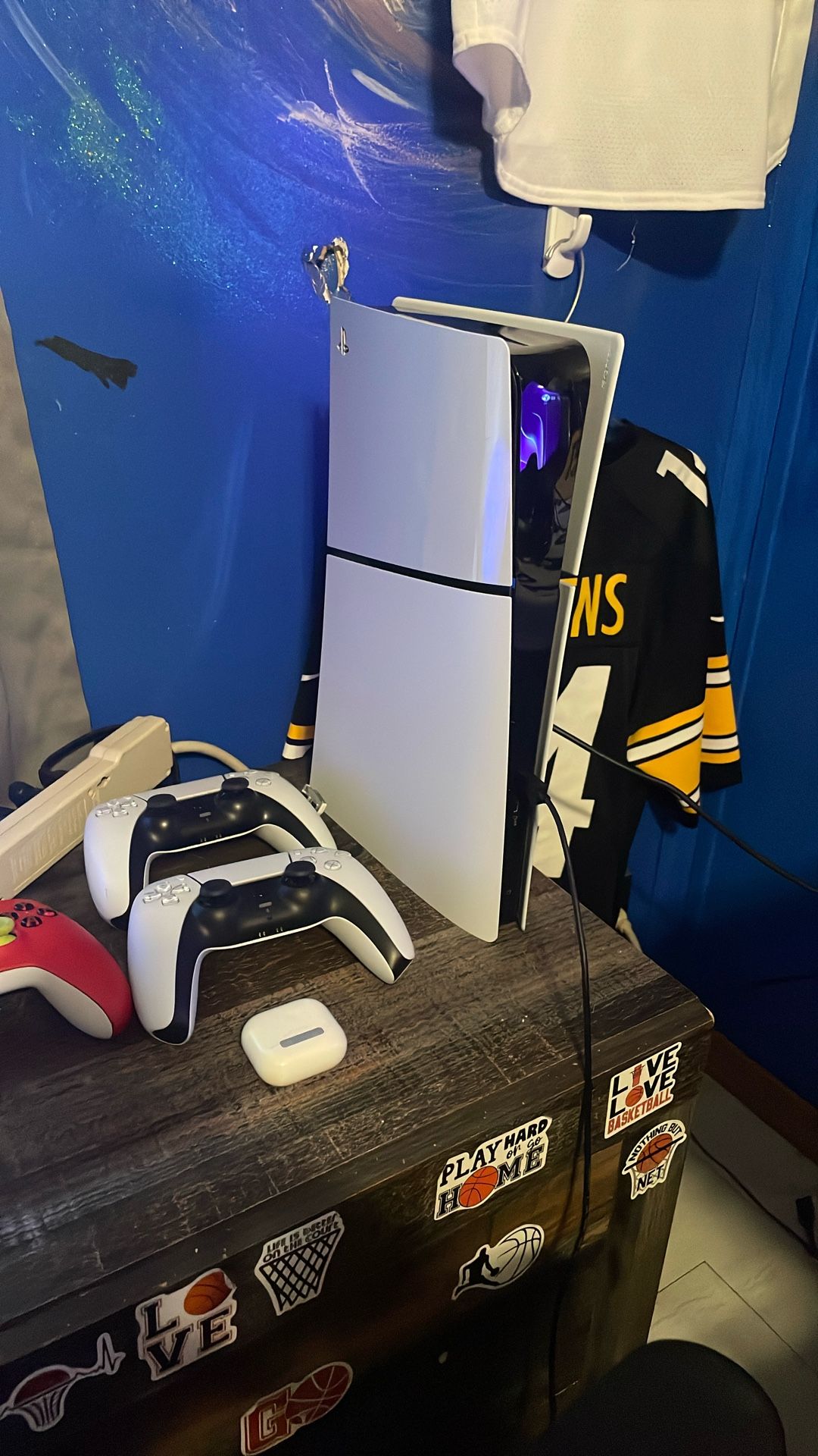 Ps5 Slim, 2 Controllers Barely Used. Whenever I Owned It Was Taken Care Of Very Carefully
