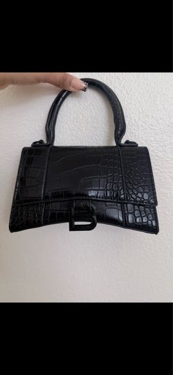Black handbag D  U  P E
