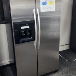 🎇 4th Of July Sale! Kitchen Aid Counter Depth Stainless Refrigerator  - Warranty Included 
