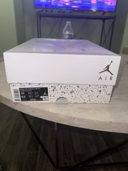AIR JORDAN 4 RETRO