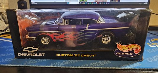 Hot Wheels Custom '57 Chevy (1:18) UNOPENED