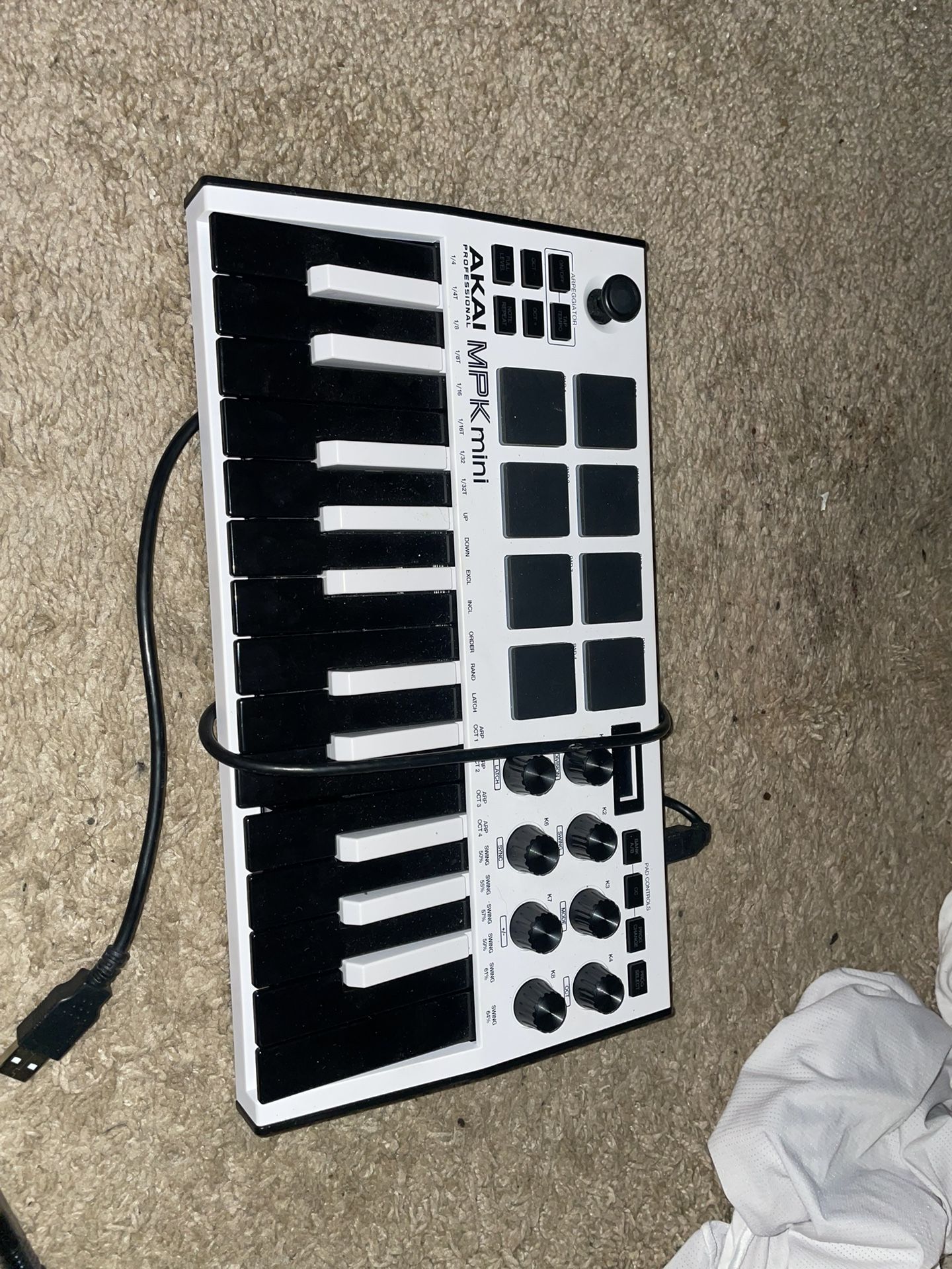AKAI MPK Mini