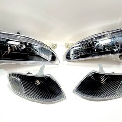 Headlights For 99-00 Toyota Corolla 