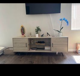 TV stand