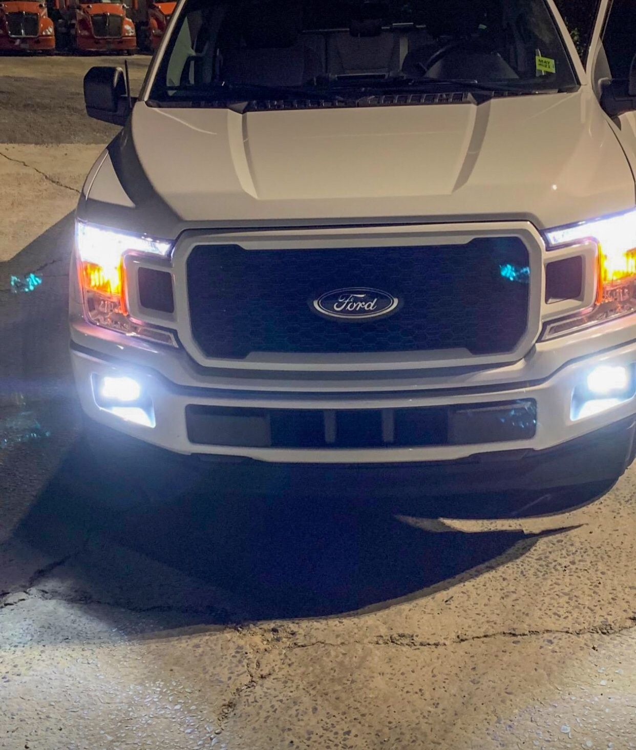 2504 PSX24W LED Fog Light Bulbs 6000K Xenon White 360° Light, Xtreme Super Bright PG20/7 Base Fog Lamps Replacement 5730 33-SMD