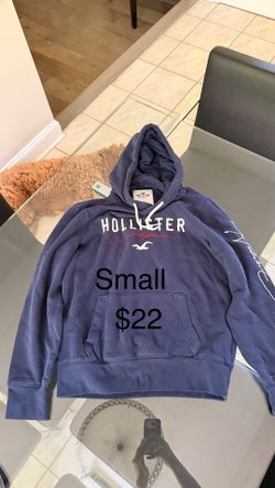 Men’s Hollister hoodie- small