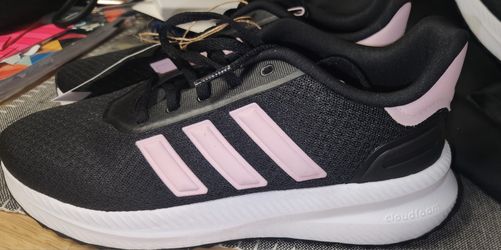 Adidas Ladies (New) Size 9  