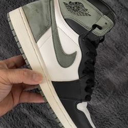 Air Jordan 1 Retro high OG Clay Green