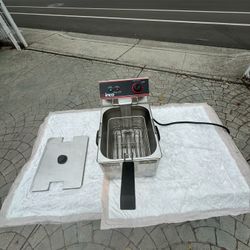 Winco Countertop Deep Fryer