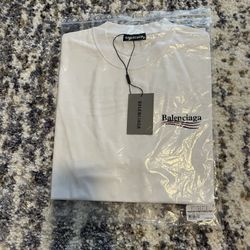   Men’s Balenciaga T-shirt